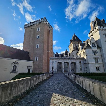 Le Henri IV - Hyper Centre - Quartier Du Chateau Pau Exterior foto